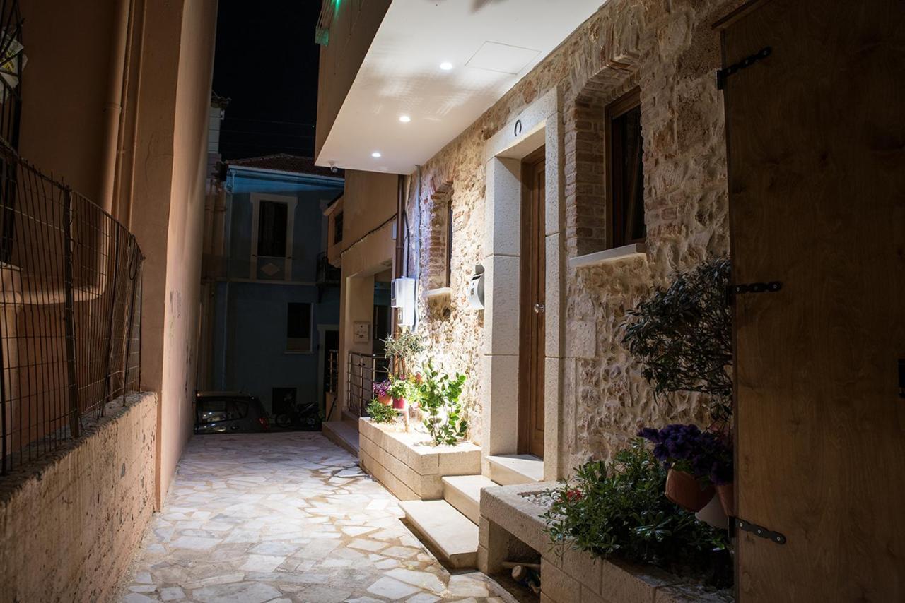 Edward Luxury Suites Chrissi Akti Chania Exterior foto
