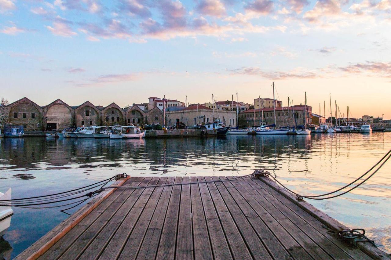 Edward Luxury Suites Chrissi Akti Chania Exterior foto