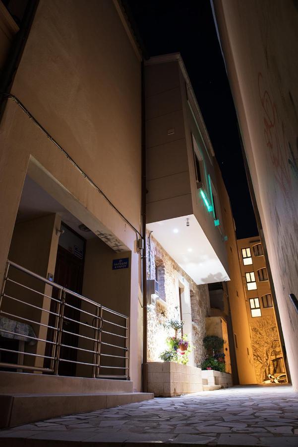 Edward Luxury Suites Chrissi Akti Chania Exterior foto