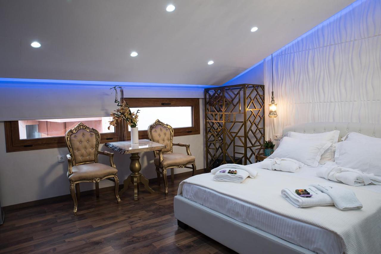 Edward Luxury Suites Chrissi Akti Chania Exterior foto