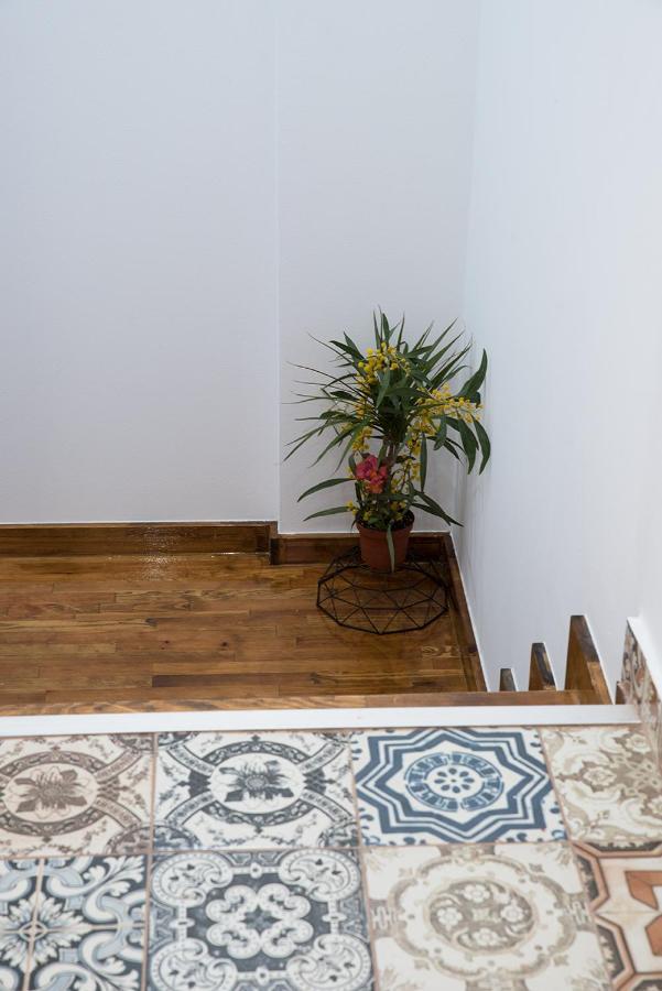 Edward Luxury Suites Chrissi Akti Chania Exterior foto