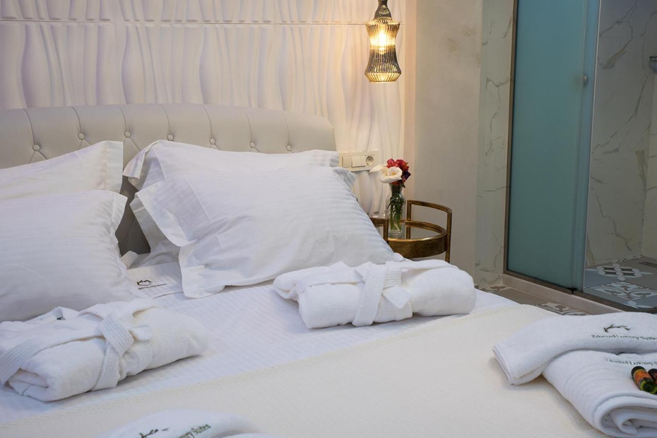 Edward Luxury Suites Chrissi Akti Chania Exterior foto