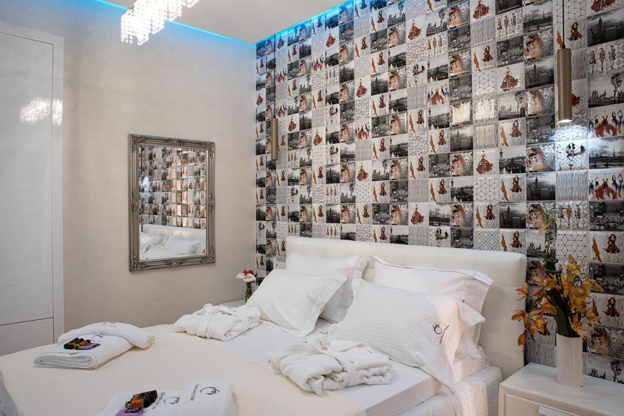 Edward Luxury Suites Chrissi Akti Chania Exterior foto