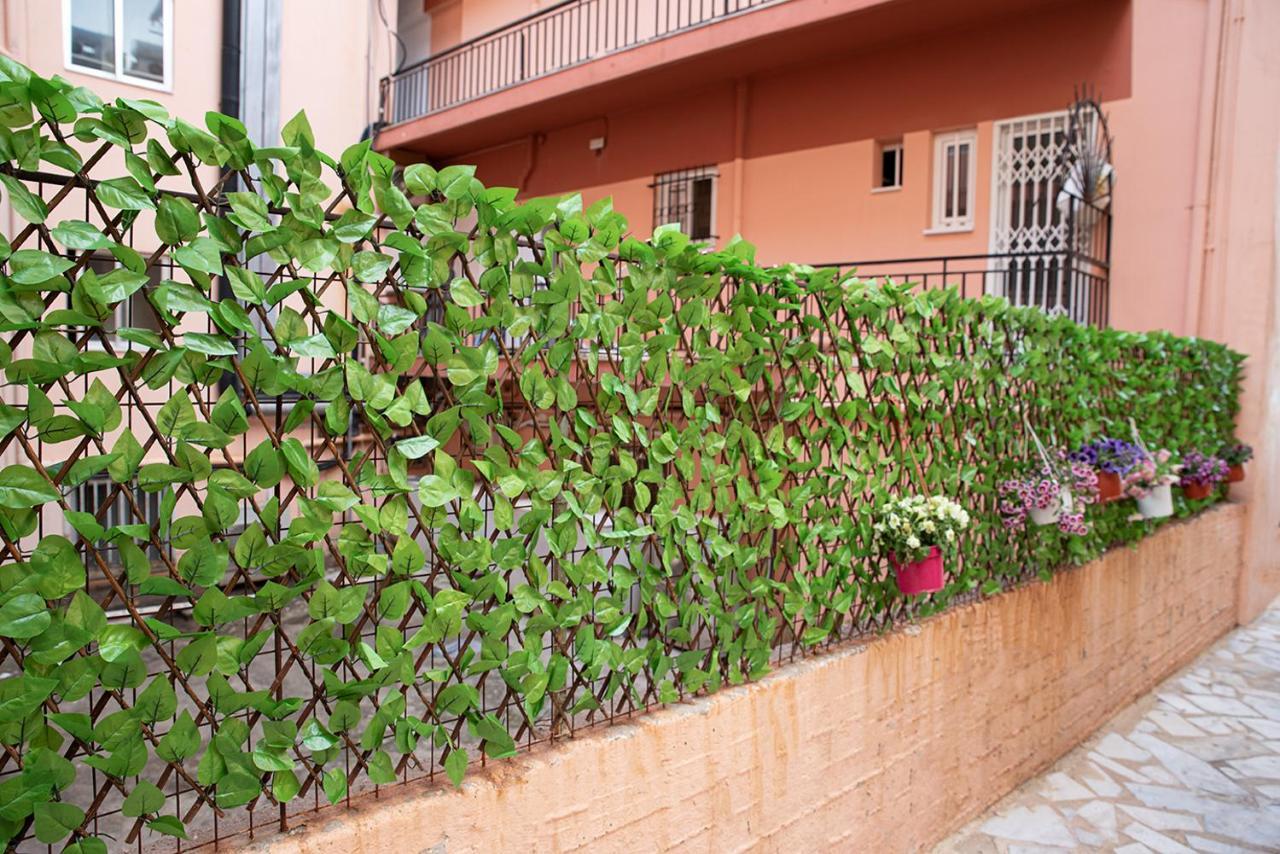 Edward Luxury Suites Chrissi Akti Chania Exterior foto