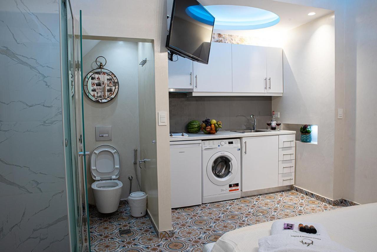 Edward Luxury Suites Chrissi Akti Chania Exterior foto